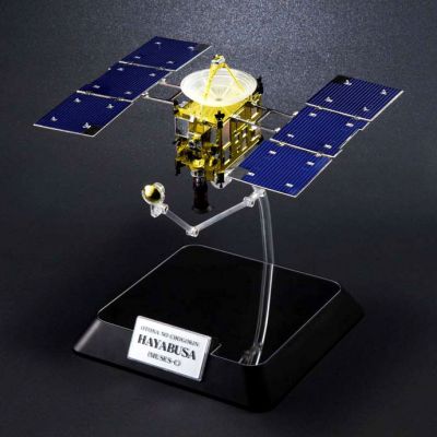 小惑星探査機はやぶさ